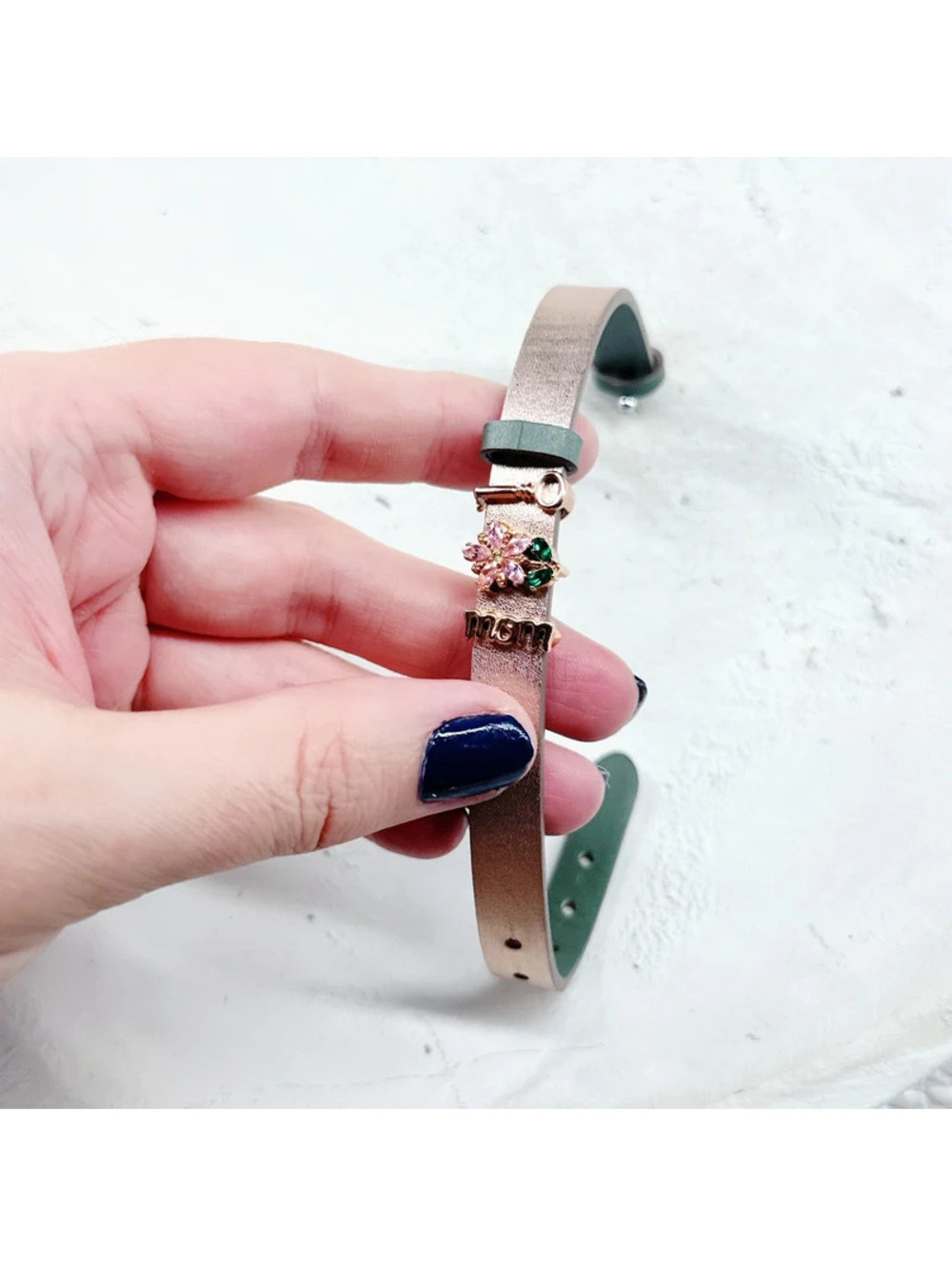 1038mc. Rosegoldtone Faux Leather Mom Bracelet